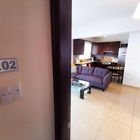 Promenade Breeze City Apartment Larnaka Exterior foto