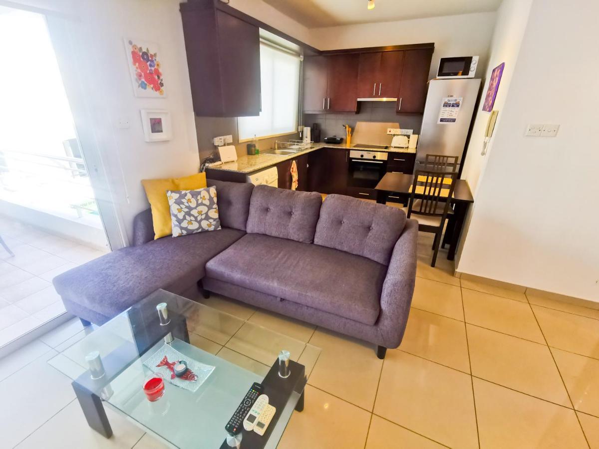 Promenade Breeze City Apartment Larnaka Exterior foto